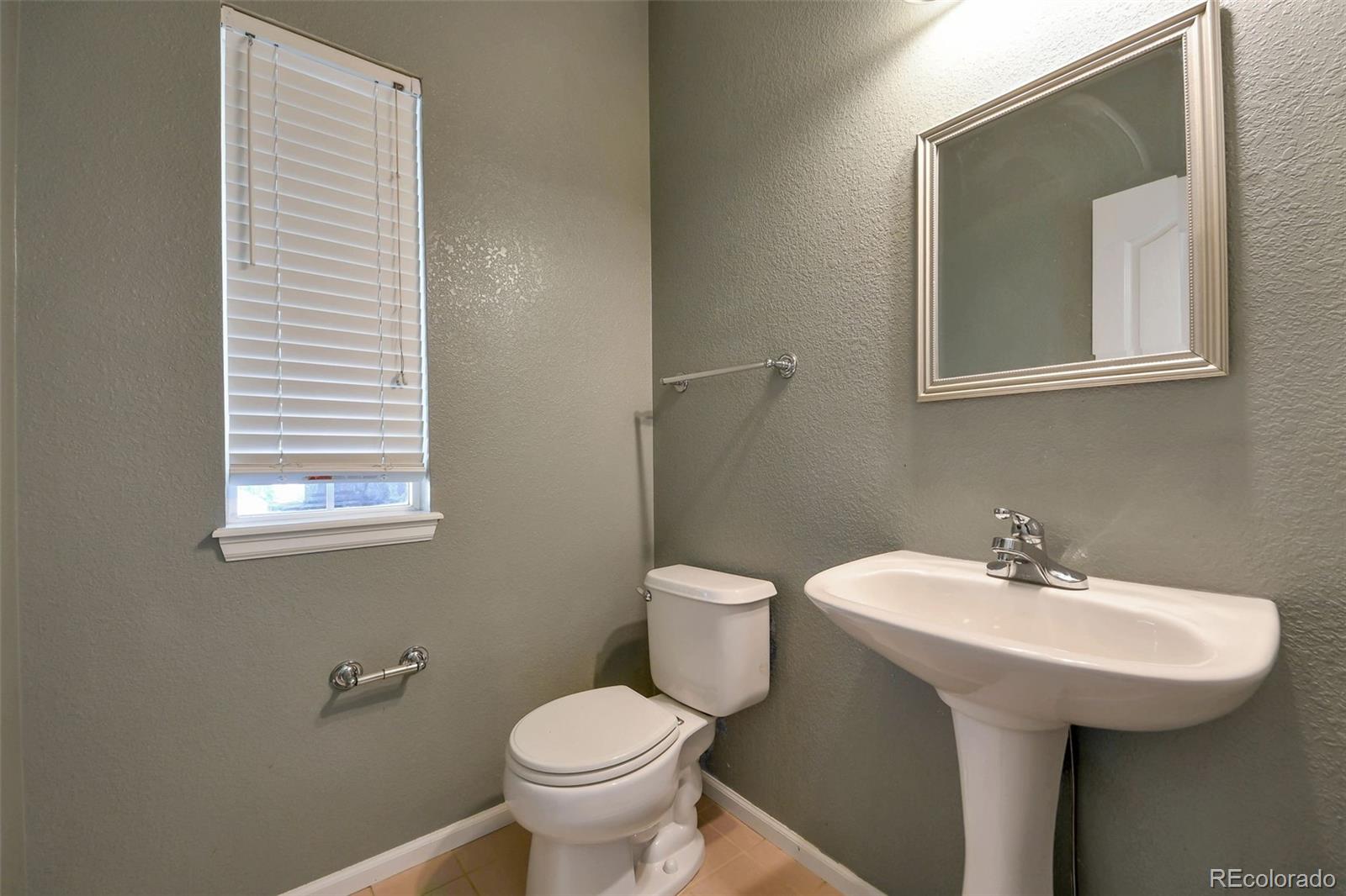 MLS Image #7 for 10492  norfolk court,commerce city, Colorado