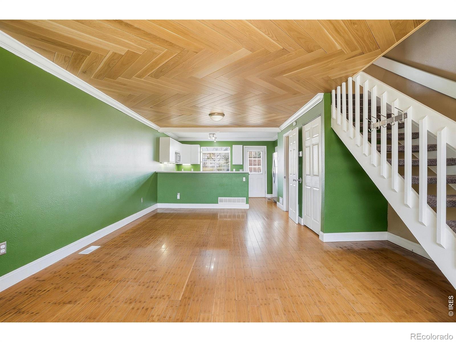 MLS Image #15 for 9624 w chatfield avenue e,littleton, Colorado