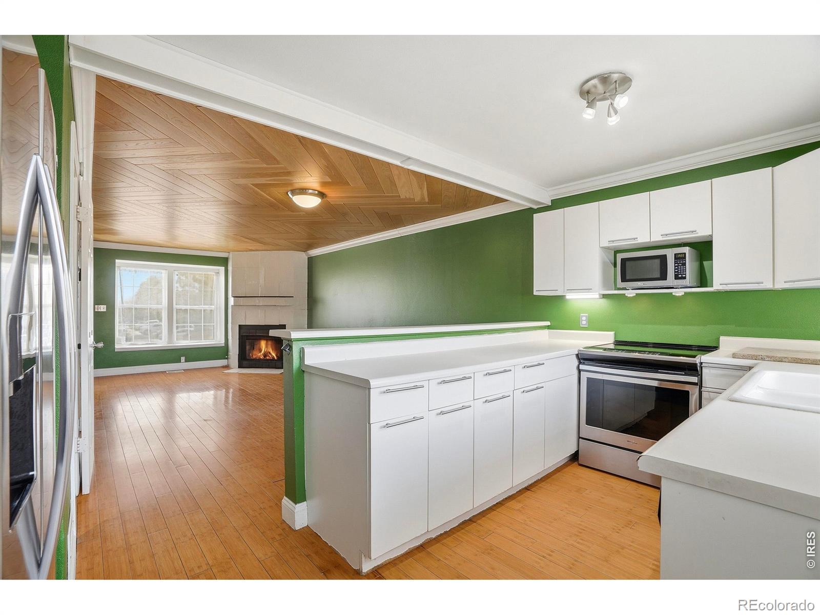 MLS Image #7 for 9624 w chatfield avenue e,littleton, Colorado