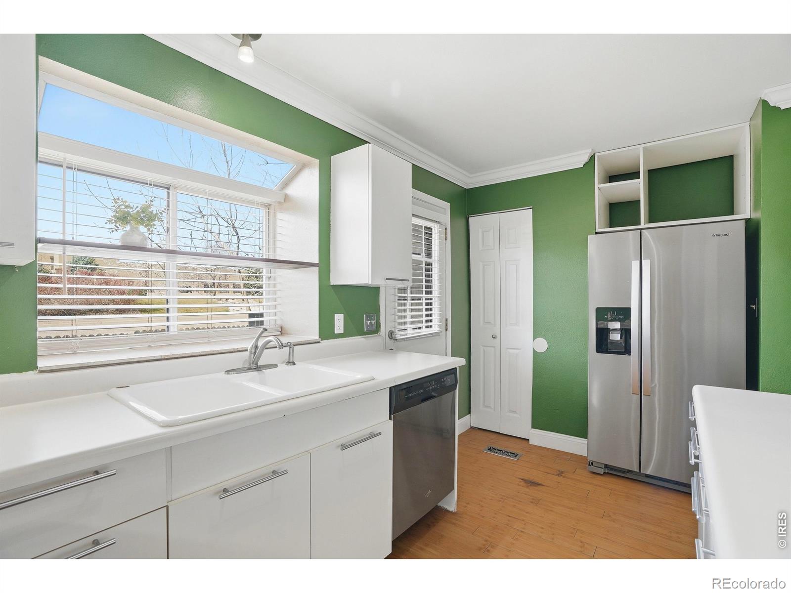 MLS Image #8 for 9624 w chatfield avenue e,littleton, Colorado