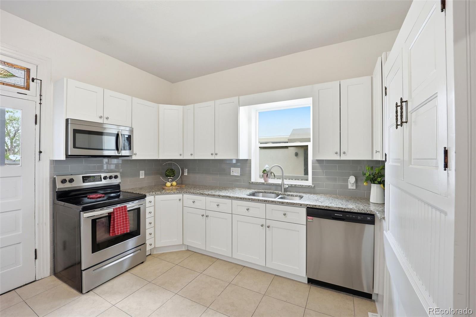 MLS Image #18 for 4635 w 38th avenue,denver, Colorado