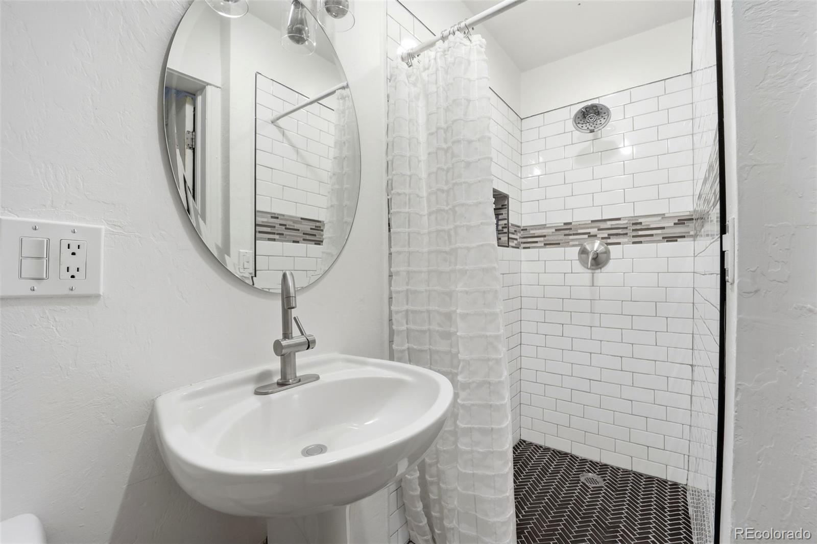 MLS Image #9 for 4635 w 38th avenue,denver, Colorado