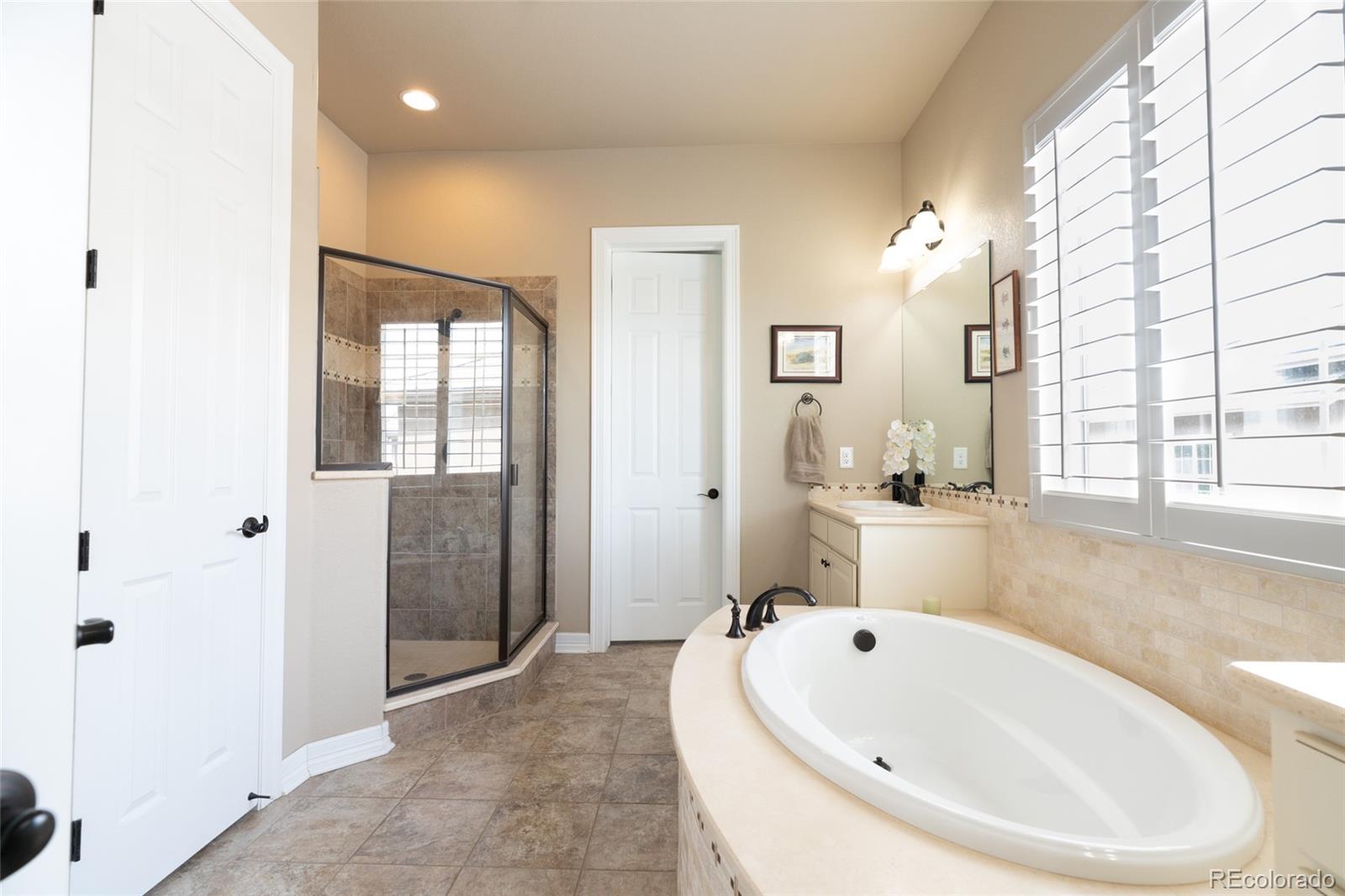 MLS Image #15 for 15828  esprit run,broomfield, Colorado