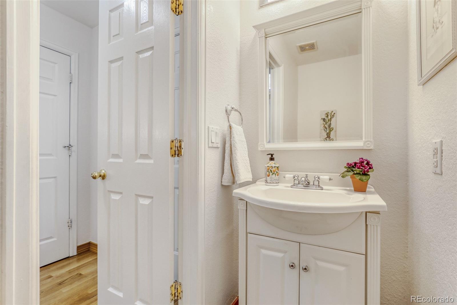MLS Image #9 for 6250  everett court b,arvada, Colorado