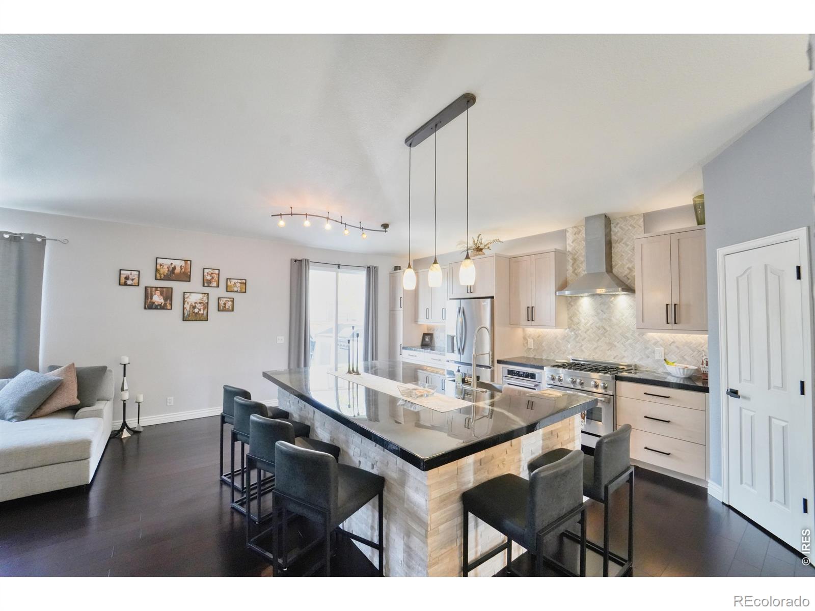 MLS Image #3 for 984  glenarbor circle,longmont, Colorado