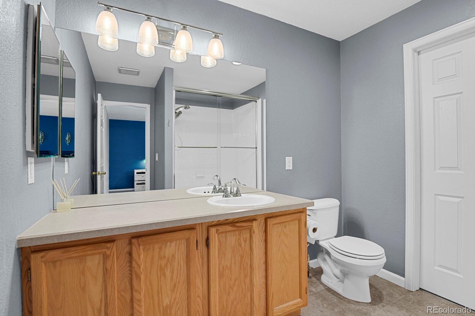 MLS Image #14 for 858 s granby circle,aurora, Colorado