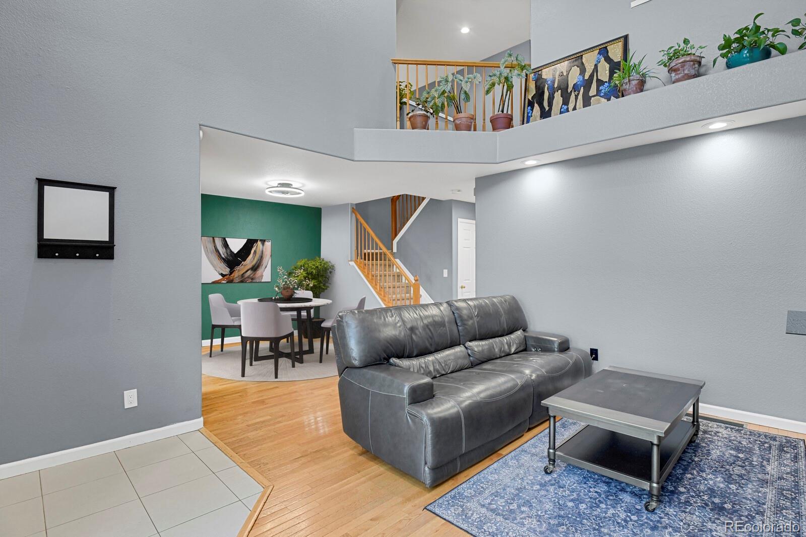 MLS Image #2 for 858 s granby circle,aurora, Colorado