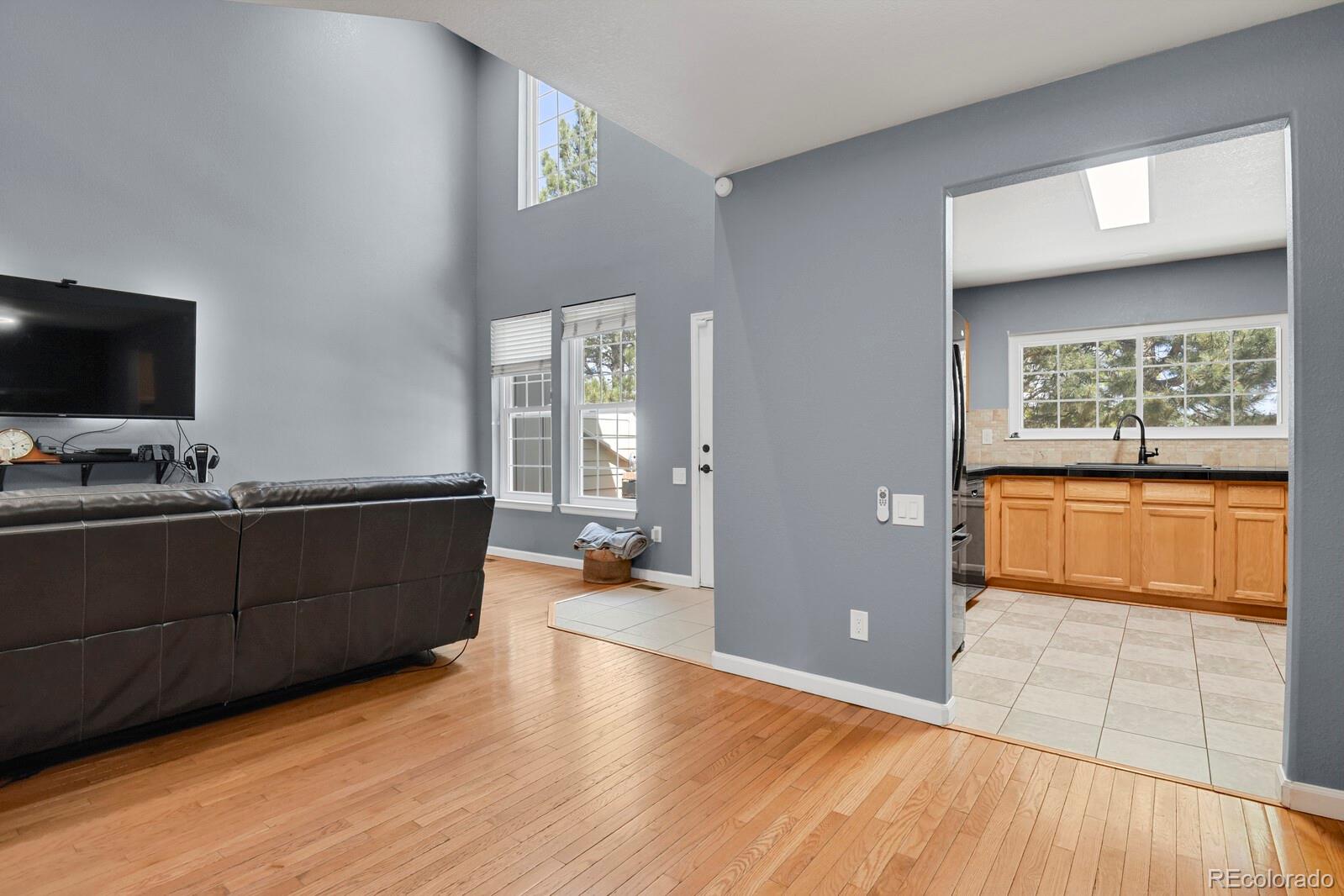 MLS Image #8 for 858 s granby circle,aurora, Colorado
