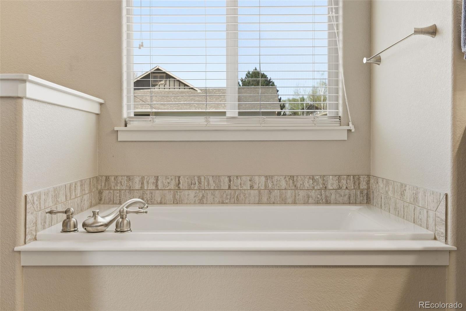 MLS Image #21 for 420  pioneer lane,johnstown, Colorado