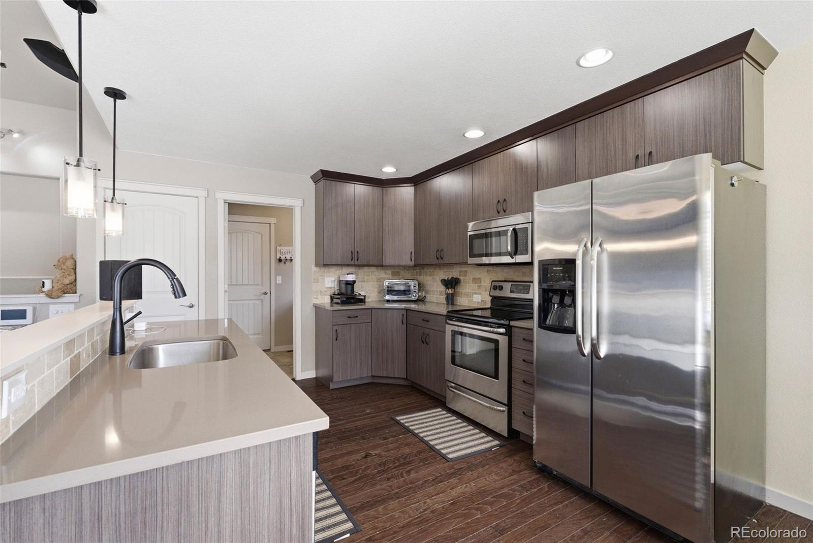 MLS Image #9 for 420  pioneer lane,johnstown, Colorado