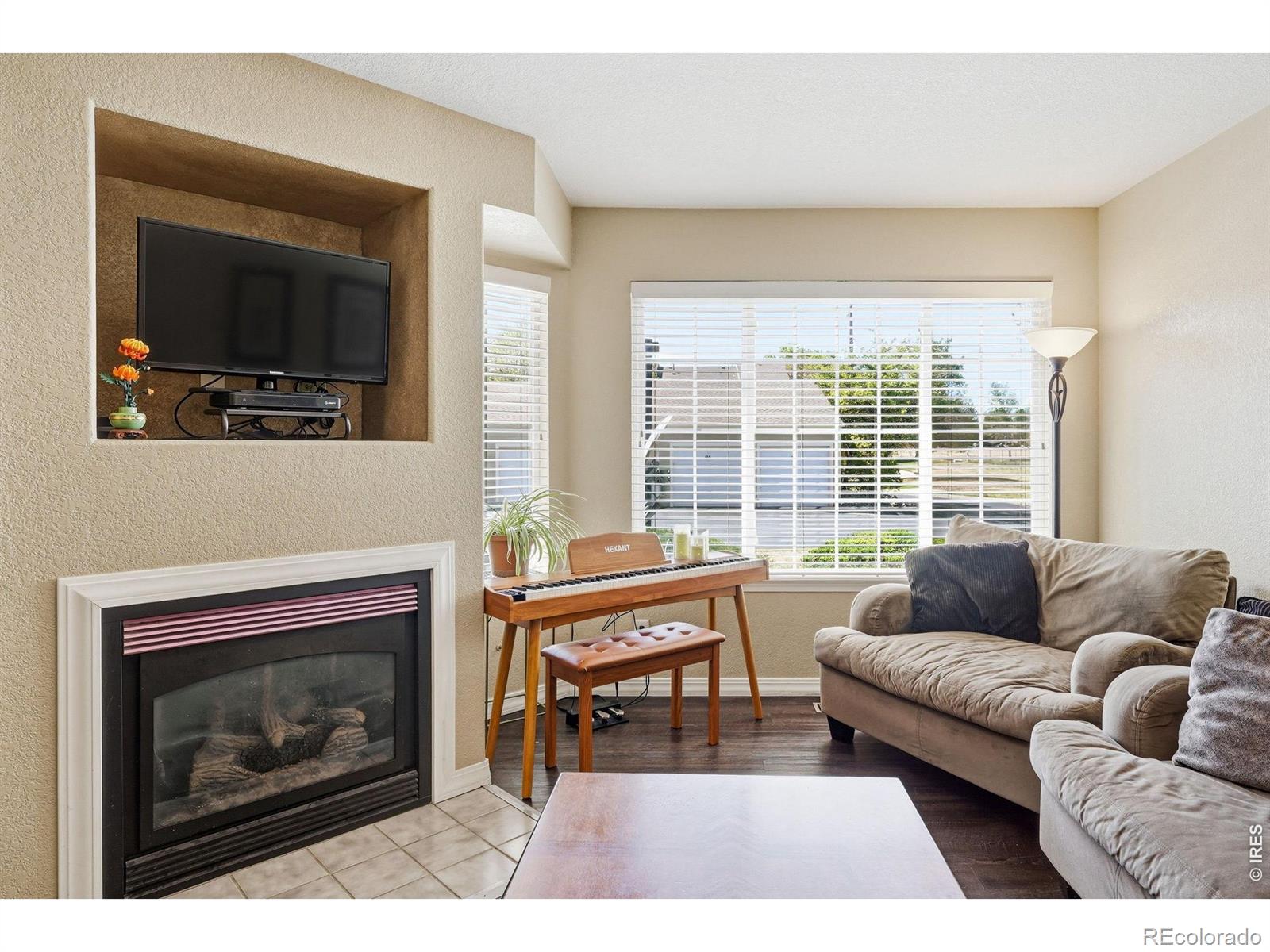 MLS Image #6 for 930  button rock drive,longmont, Colorado