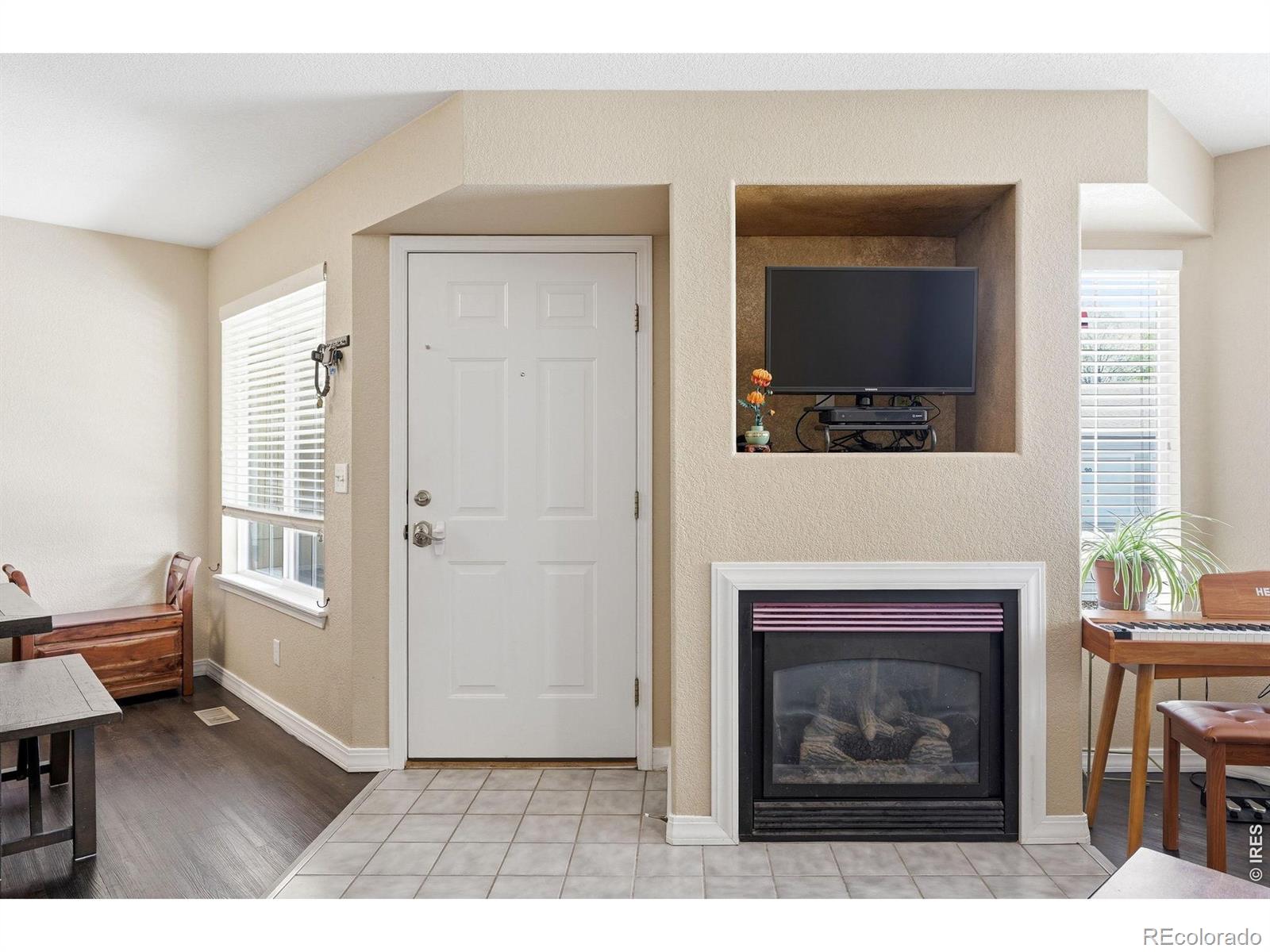MLS Image #8 for 930  button rock drive,longmont, Colorado