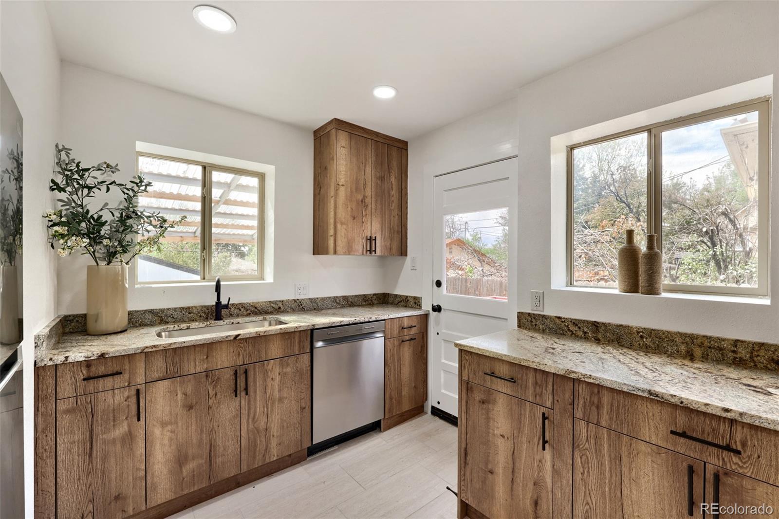 MLS Image #7 for 4151 s cherokee street,englewood, Colorado