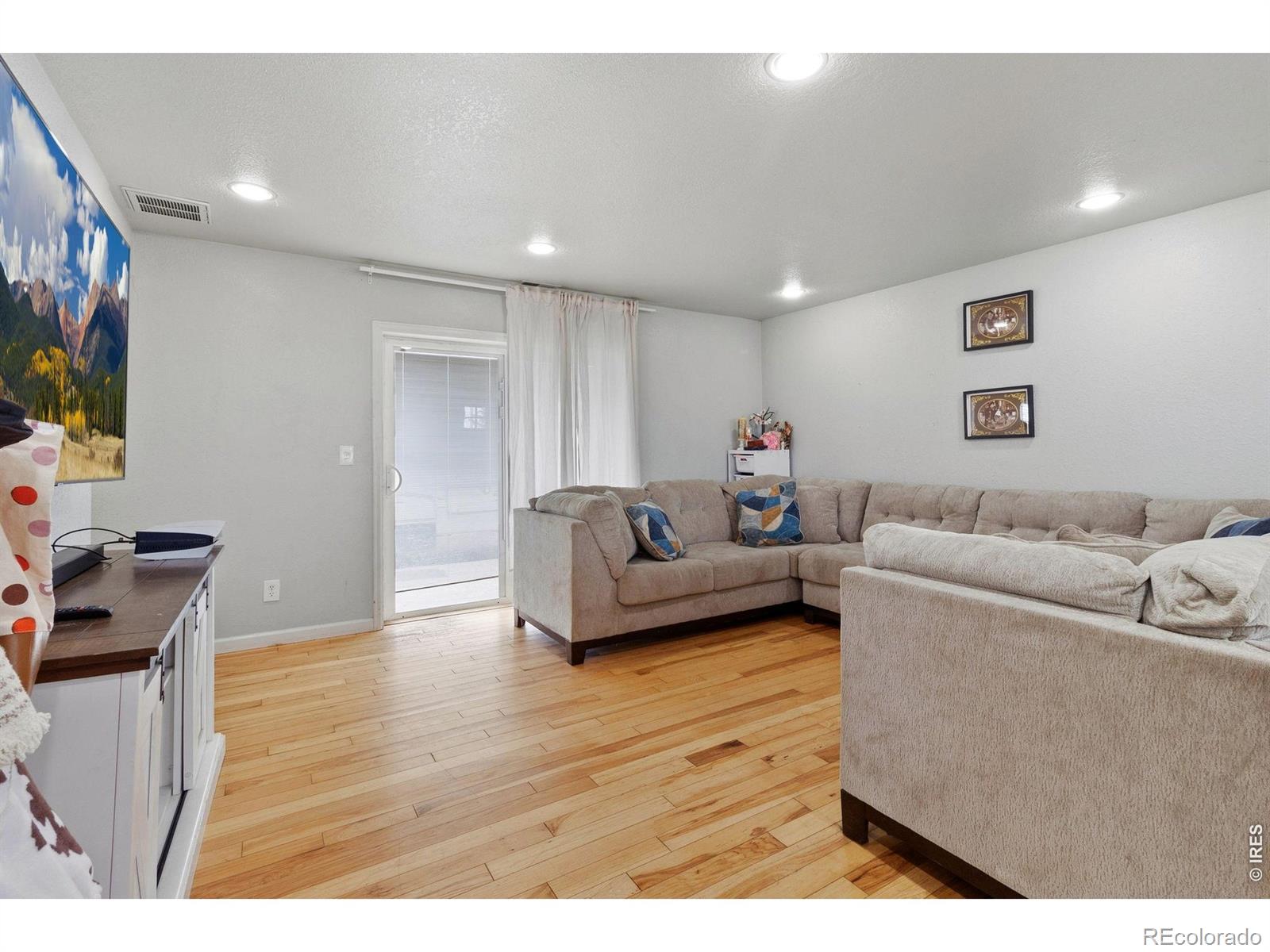 MLS Image #10 for 9731  county road 70 ,windsor, Colorado