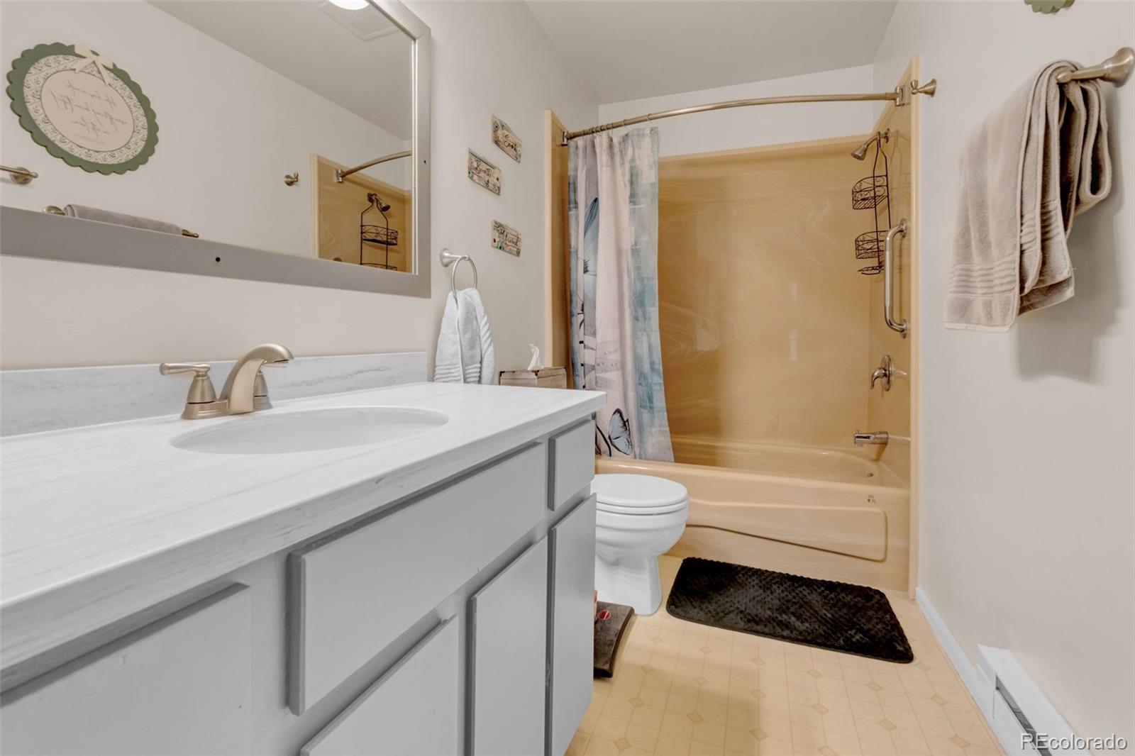 MLS Image #9 for 17835 e kansas place,aurora, Colorado