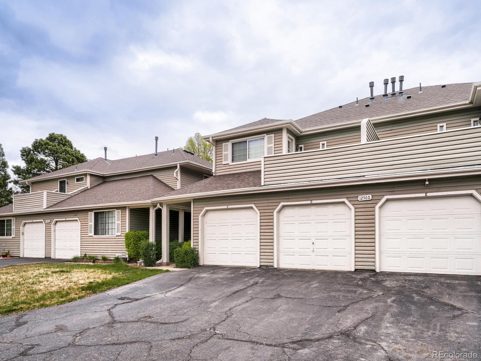 MLS Image #2 for 12560 e warren drive,aurora, Colorado
