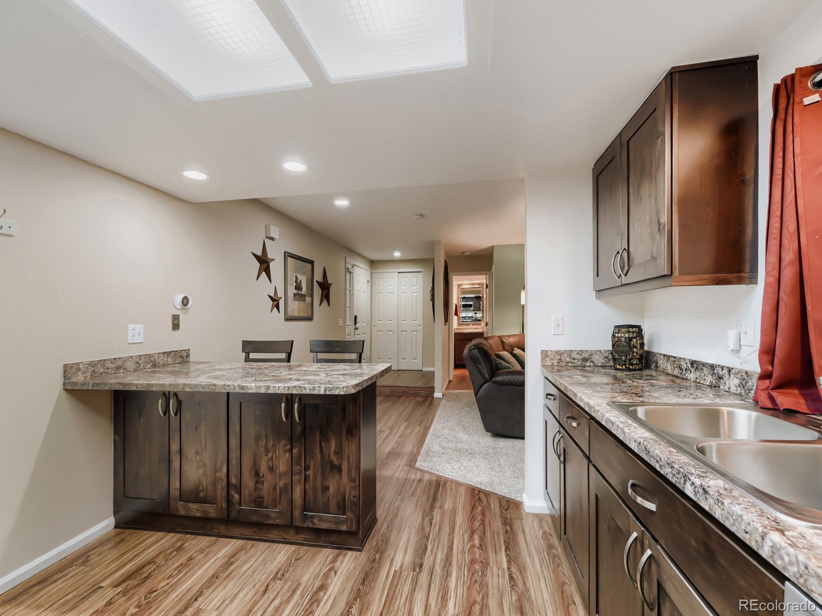 MLS Image #5 for 12560 e warren drive,aurora, Colorado