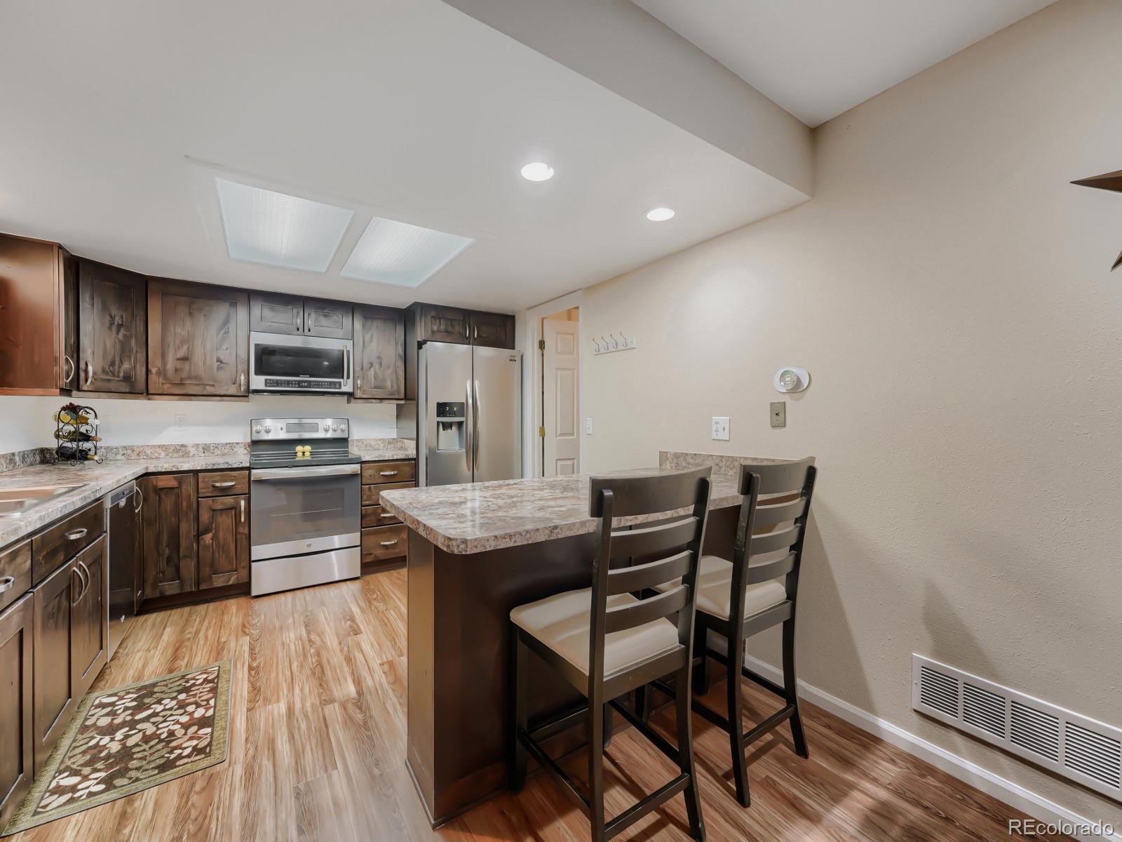 MLS Image #6 for 12560 e warren drive,aurora, Colorado