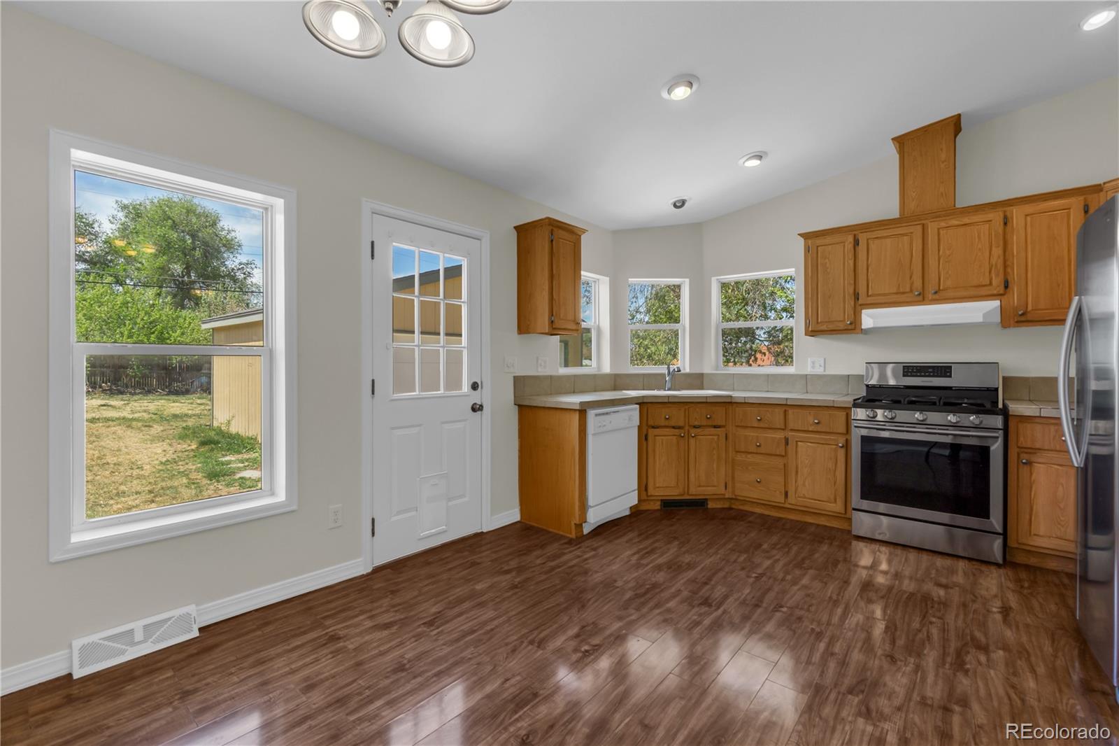 MLS Image #8 for 31  jay street,lakewood, Colorado