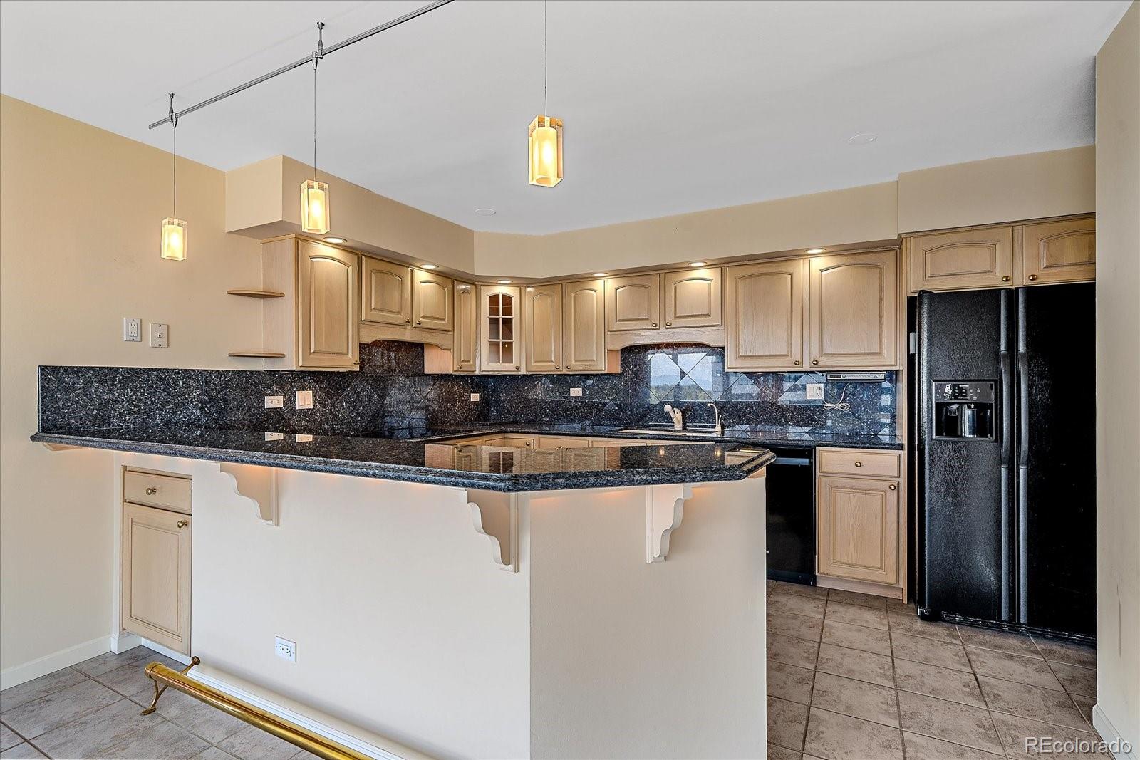 MLS Image #11 for 3100 e cherry creek south drive,denver, Colorado