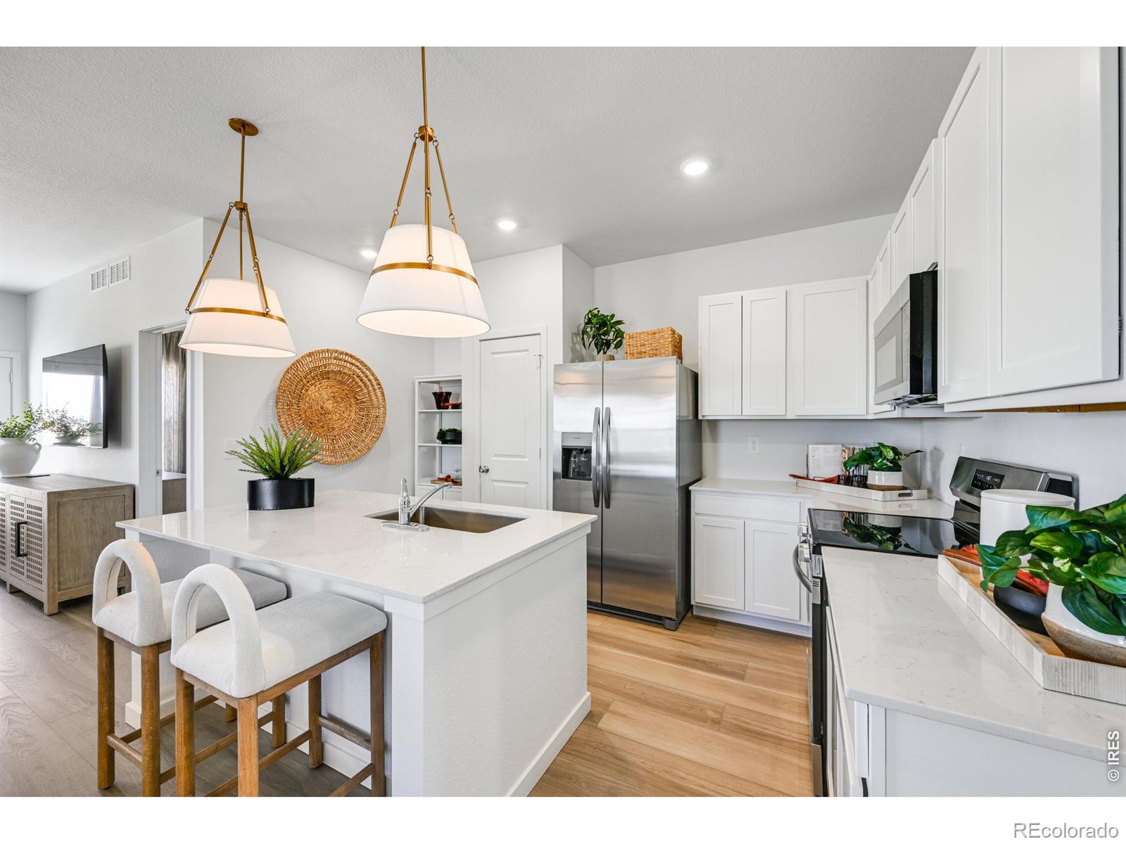 MLS Image #4 for 6186  drum place,loveland, Colorado