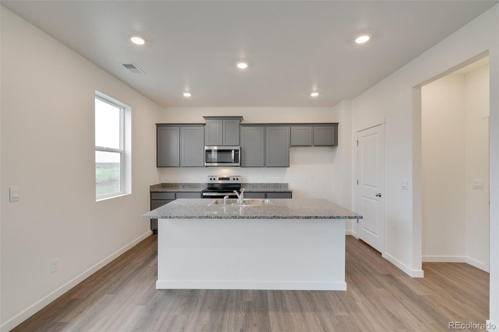 MLS Image #6 for 2308  base street,fort lupton, Colorado