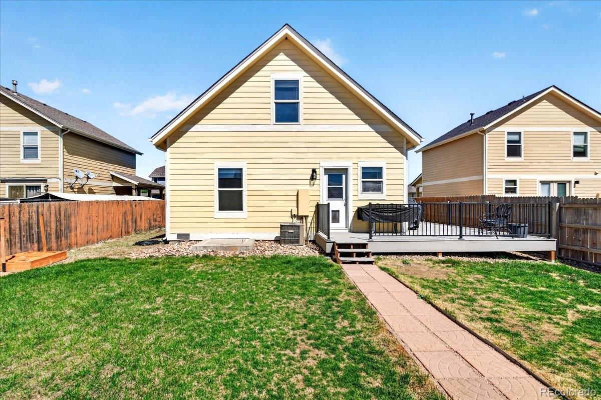 MLS Image #17 for 2721  quarterland street,strasburg, Colorado
