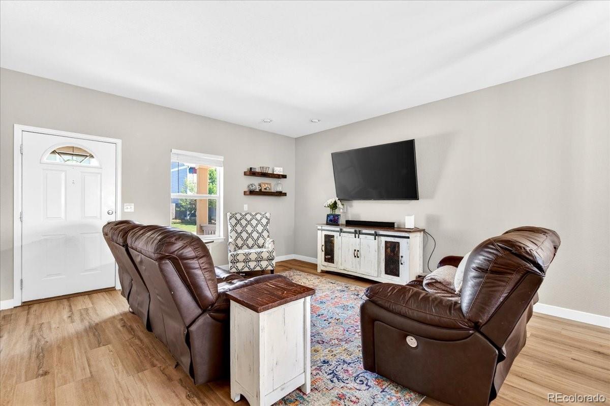 MLS Image #3 for 2721  quarterland street,strasburg, Colorado