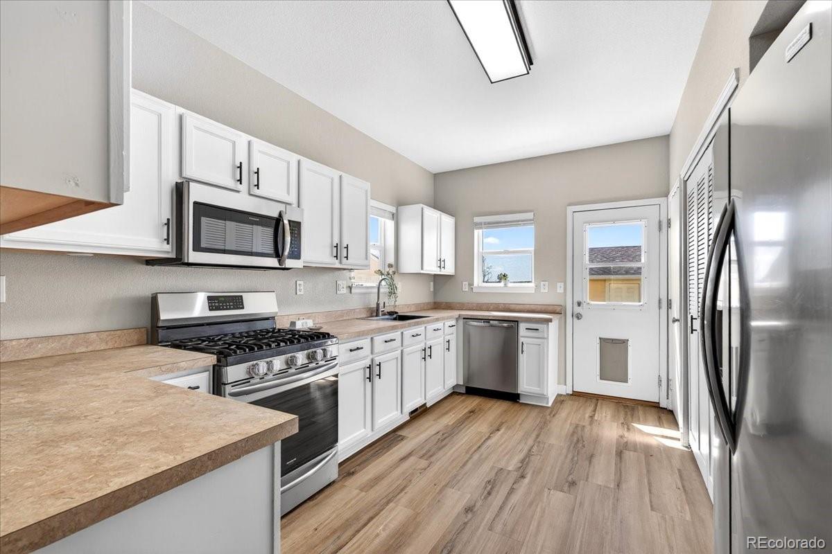 MLS Image #5 for 2721  quarterland street,strasburg, Colorado