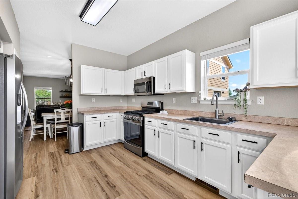 MLS Image #6 for 2721  quarterland street,strasburg, Colorado