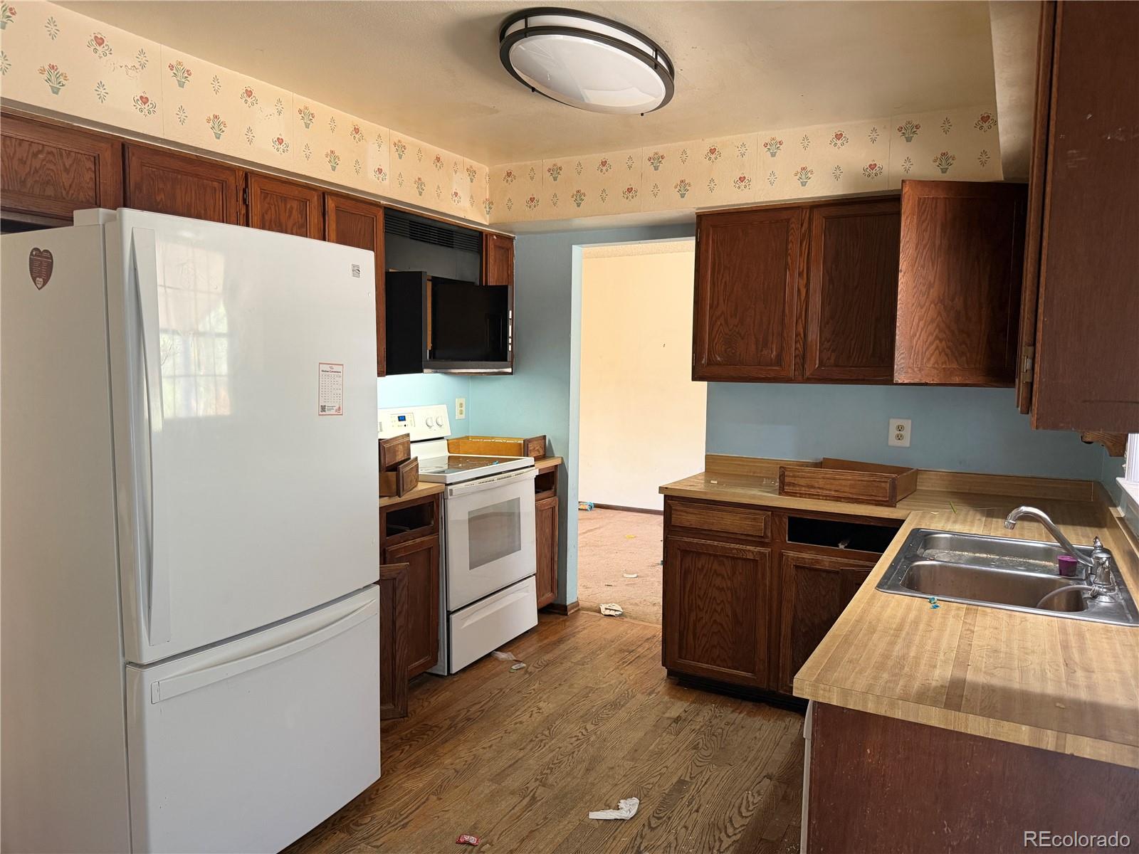 MLS Image #5 for 2545 s eagle circle,aurora, Colorado