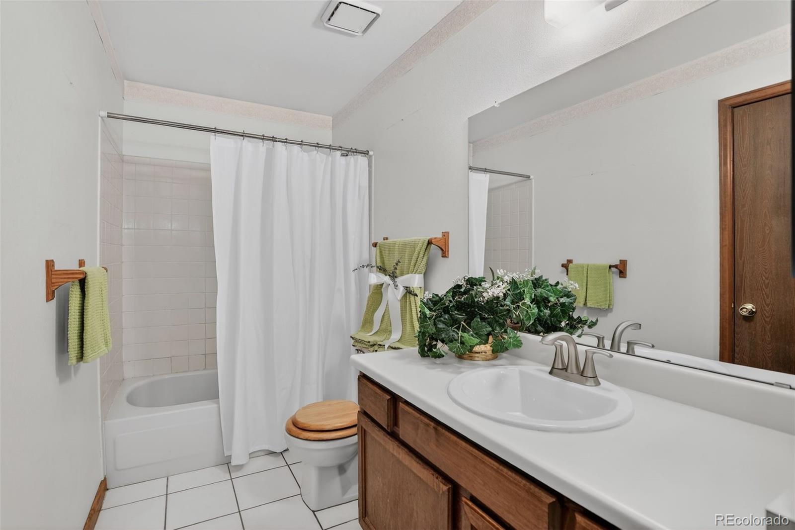 MLS Image #15 for 16314 e exposition drive,aurora, Colorado