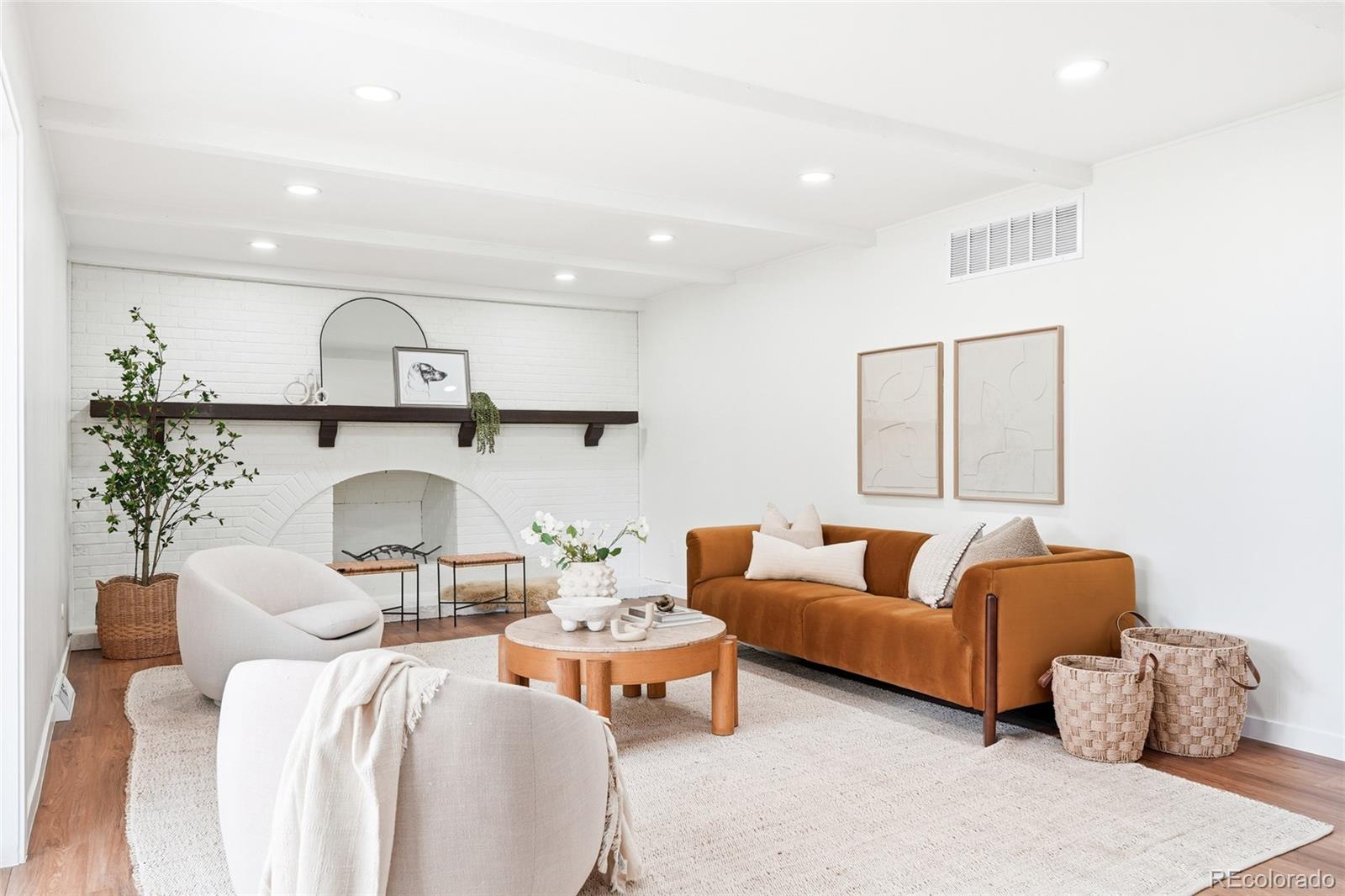 MLS Image #10 for 3057 s rosemary street,denver, Colorado