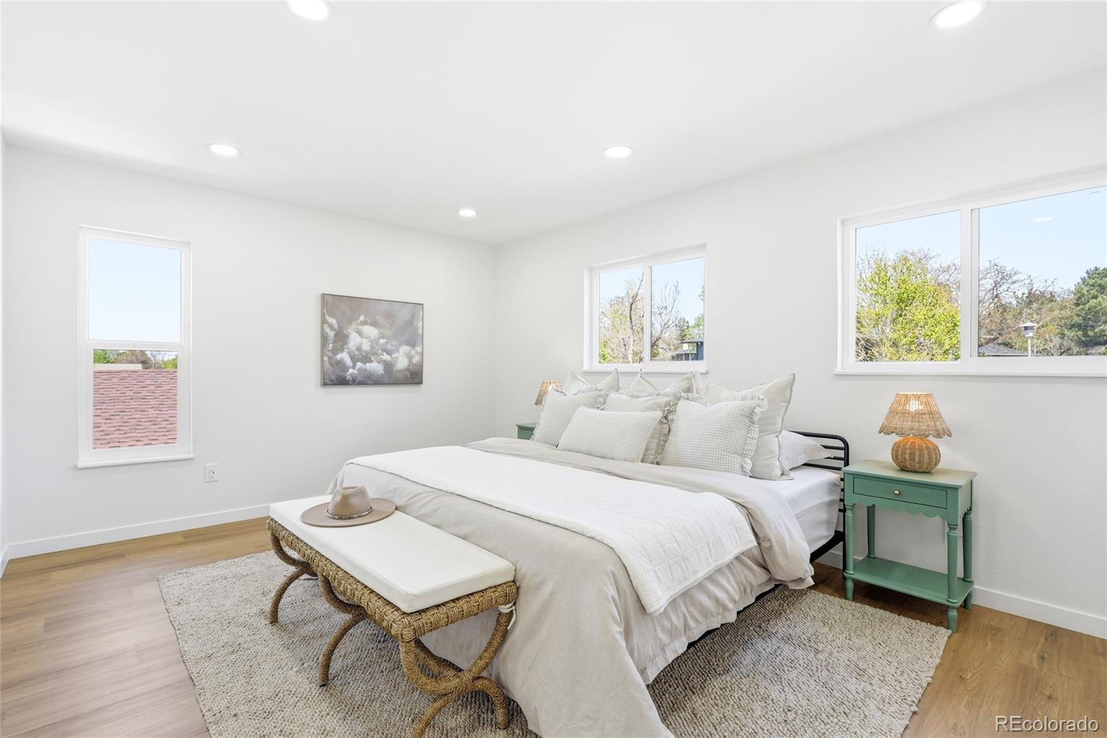 MLS Image #14 for 3057 s rosemary street,denver, Colorado
