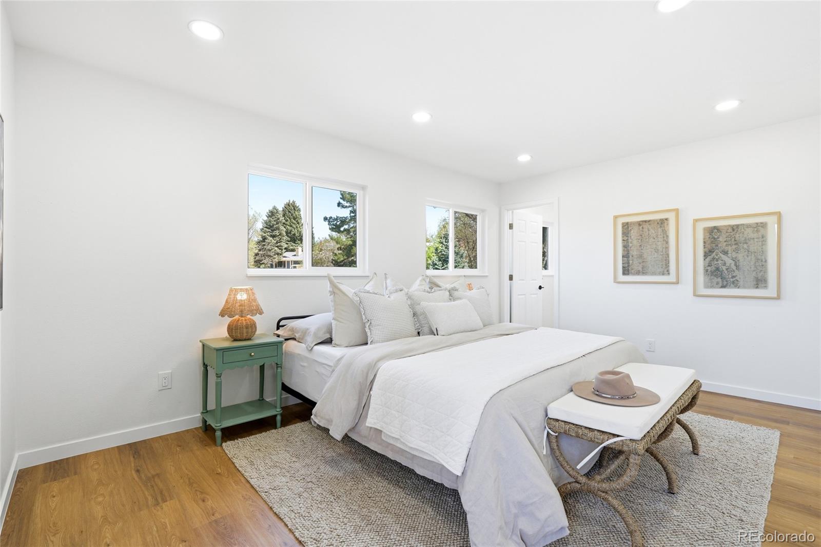 MLS Image #15 for 3057 s rosemary street,denver, Colorado