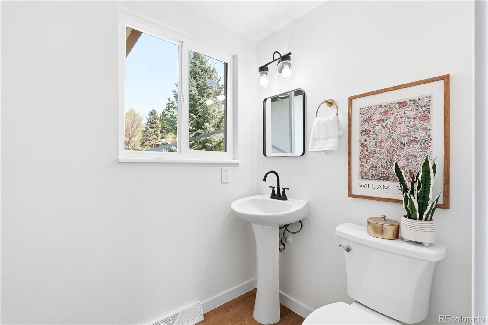 MLS Image #25 for 3057 s rosemary street,denver, Colorado