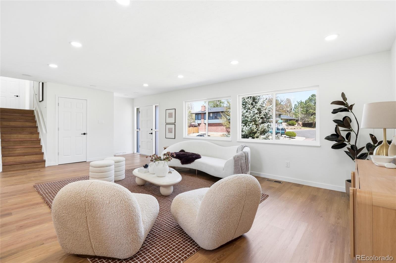 MLS Image #8 for 3057 s rosemary street,denver, Colorado
