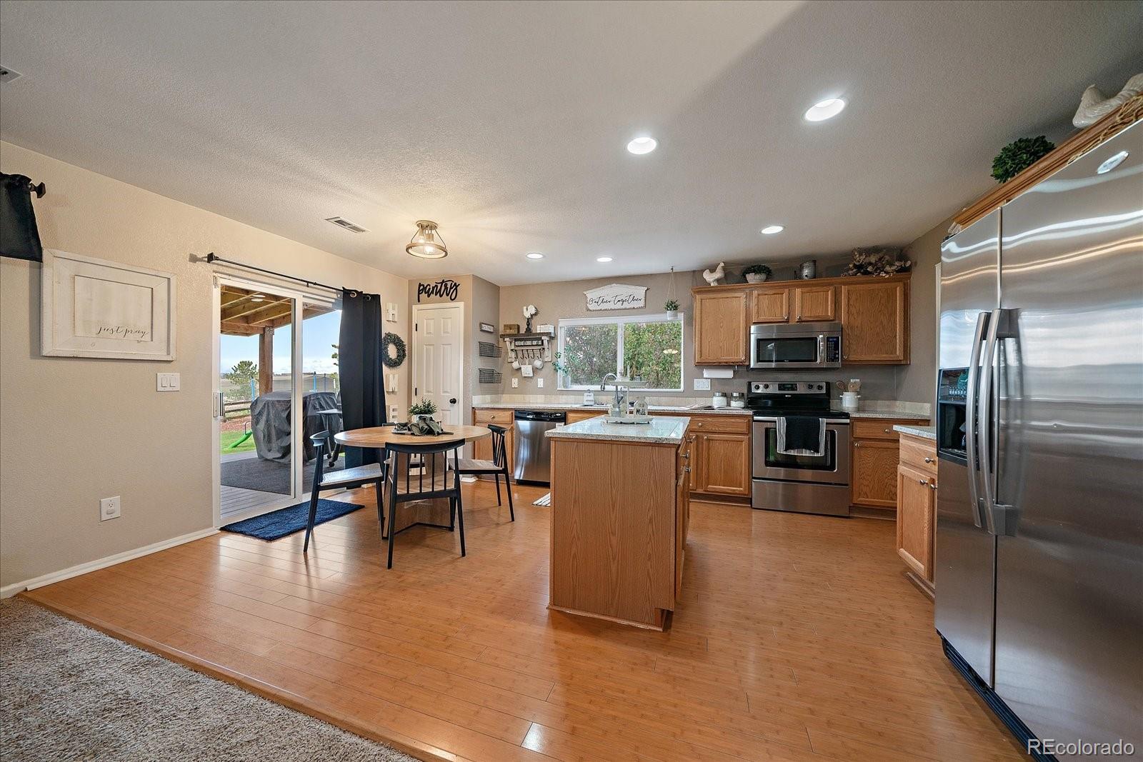 MLS Image #5 for 7670  brown bear court,littleton, Colorado