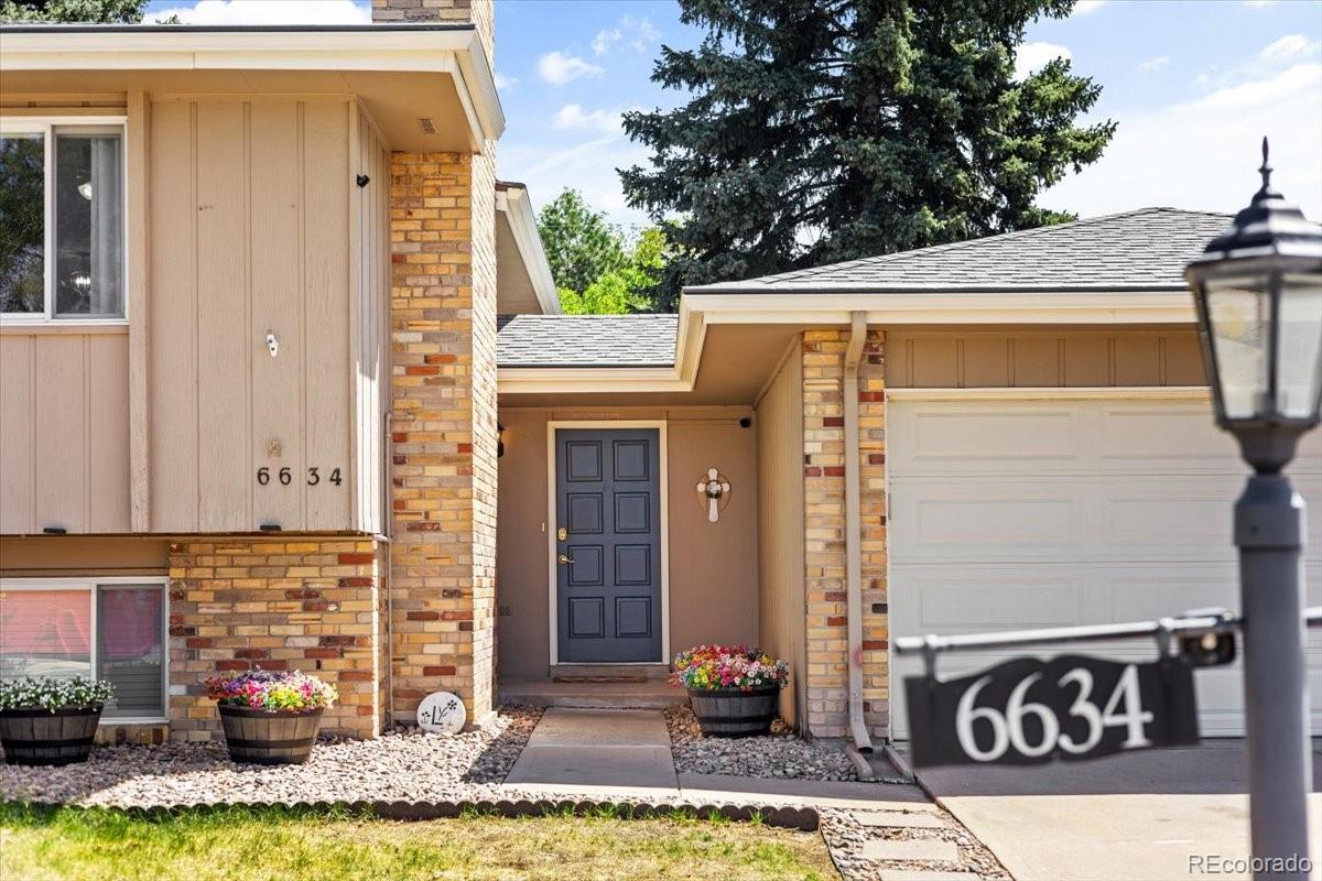 MLS Image #1 for 6634 s buffalo drive,littleton, Colorado