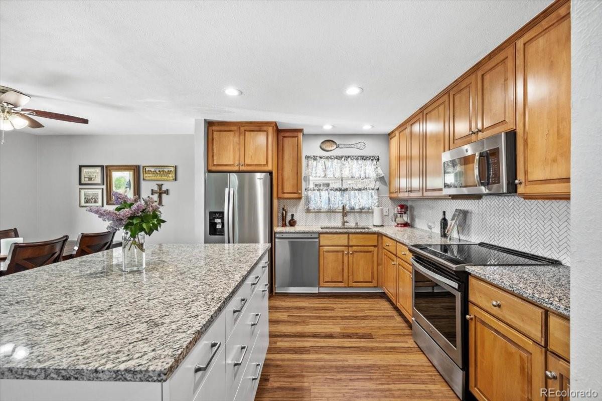 MLS Image #10 for 6634 s buffalo drive,littleton, Colorado
