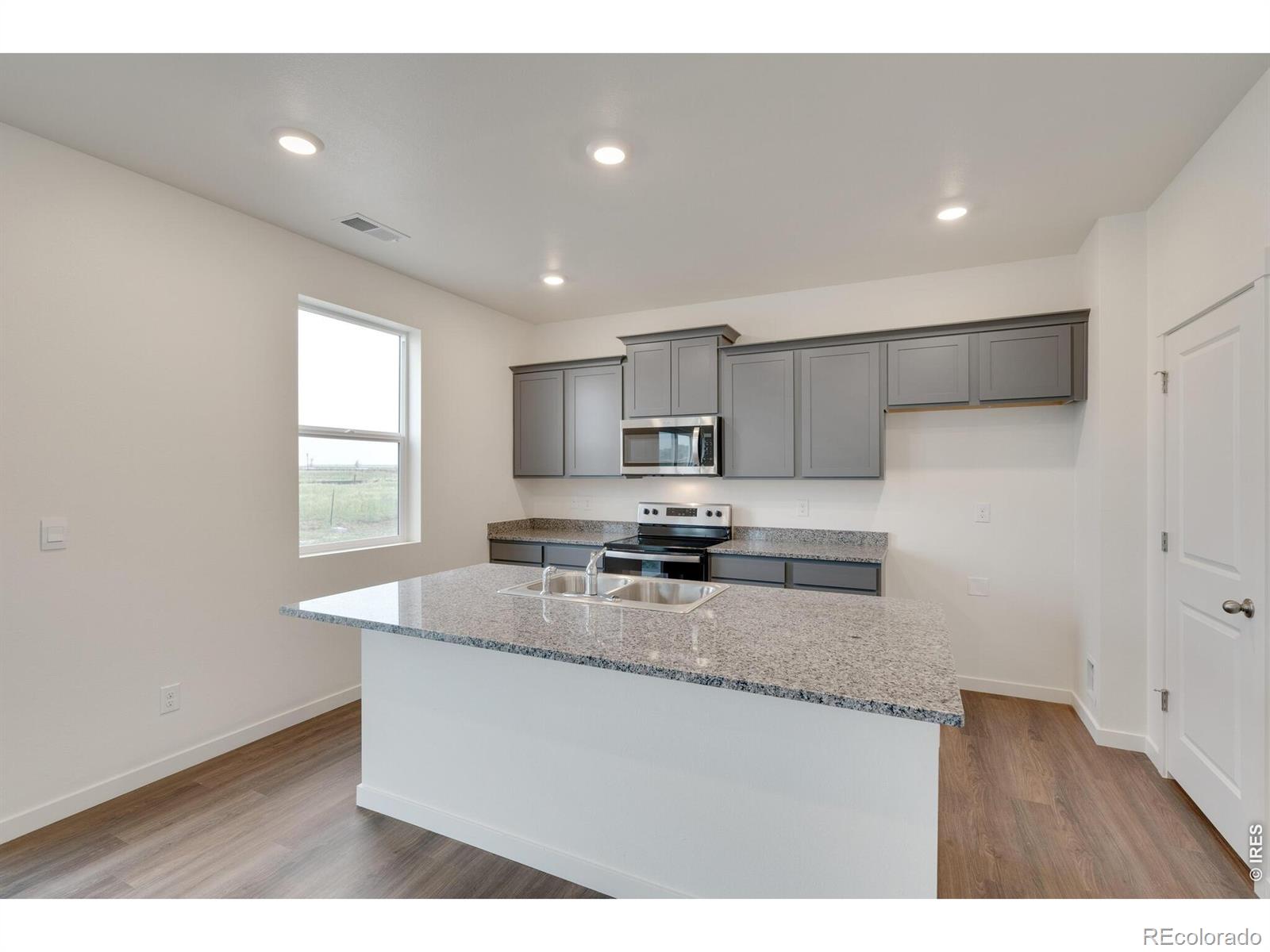 MLS Image #4 for 2308  base street,fort lupton, Colorado