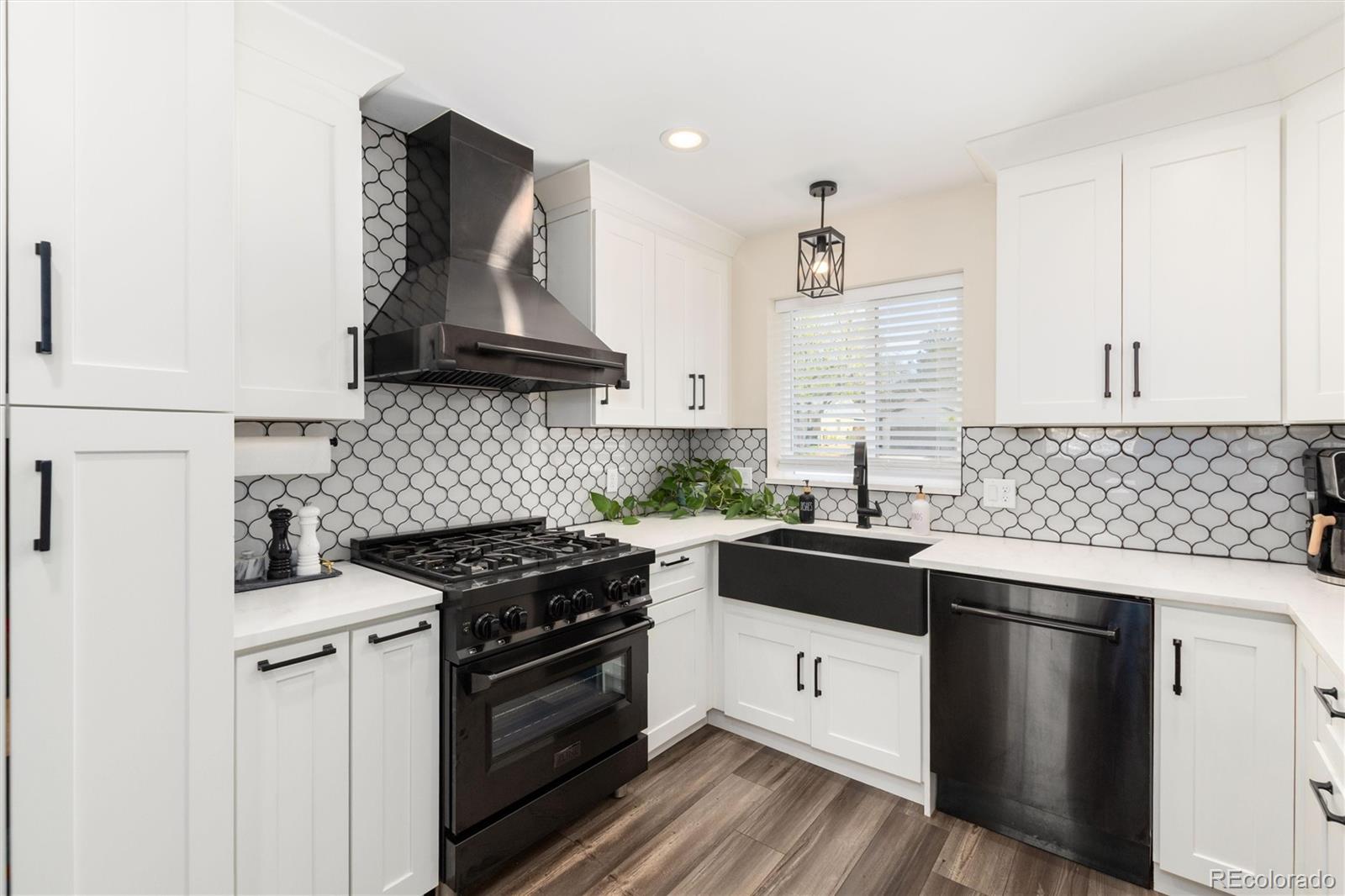 MLS Image #11 for 3231 s university boulevard,englewood, Colorado