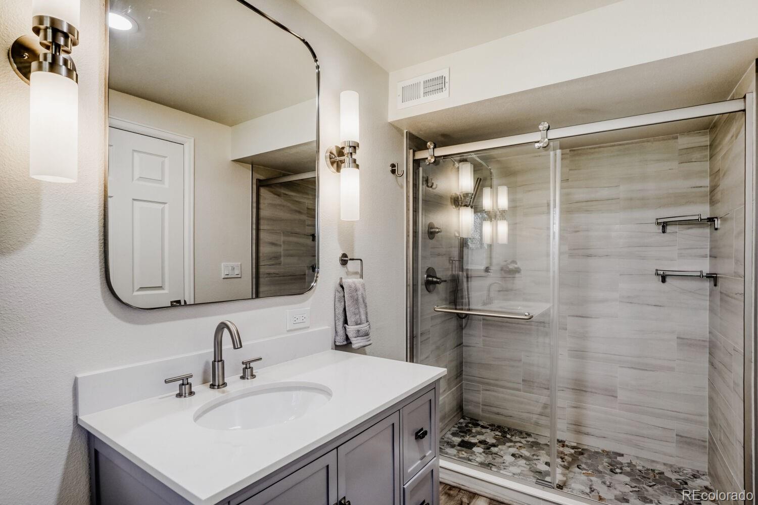 MLS Image #35 for 16290 e powers place,centennial, Colorado