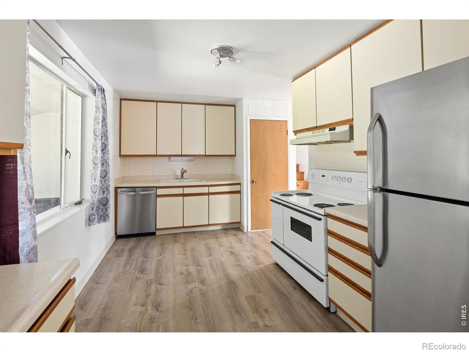MLS Image #6 for 4256  graham court,boulder, Colorado