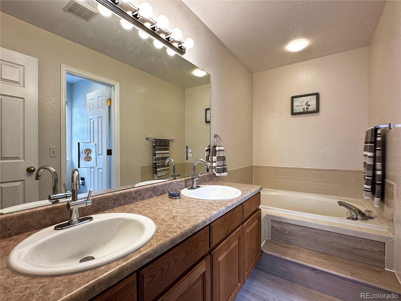 MLS Image #16 for 1089  riddlewood lane,highlands ranch, Colorado