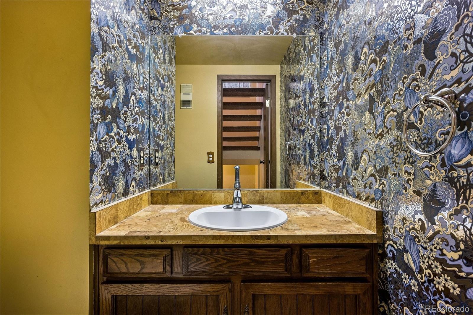 MLS Image #12 for 6685 e arizona avenue,denver, Colorado