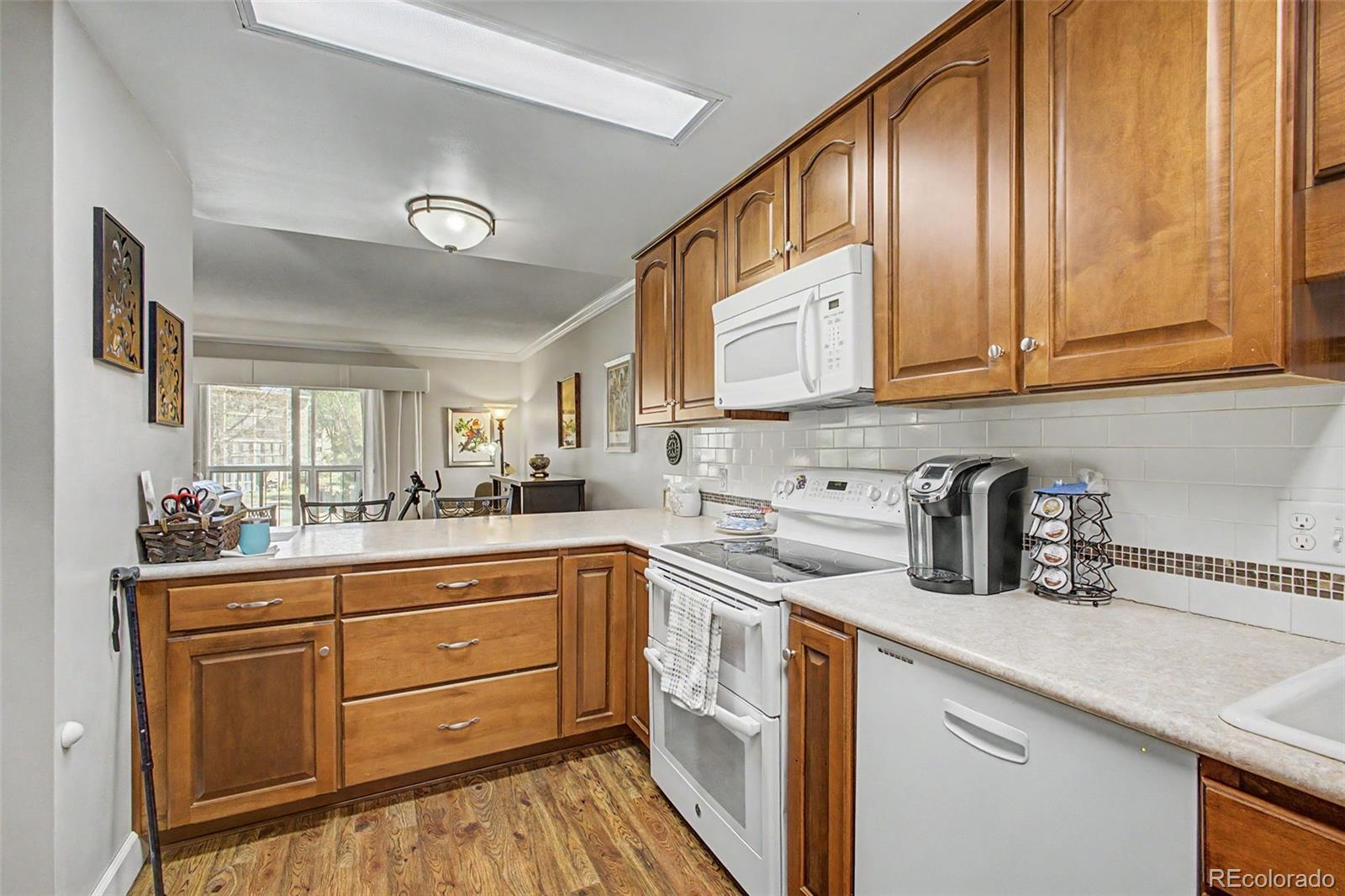 MLS Image #11 for 13609 e cornell avenue,aurora, Colorado