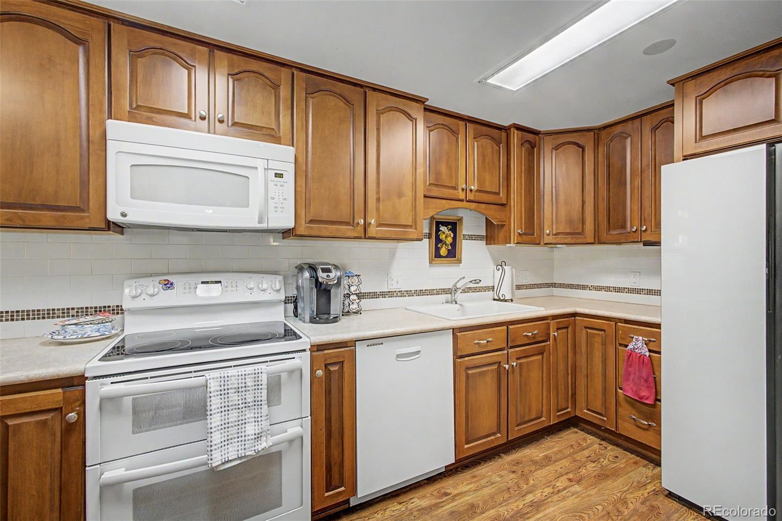 MLS Image #9 for 13609 e cornell avenue,aurora, Colorado