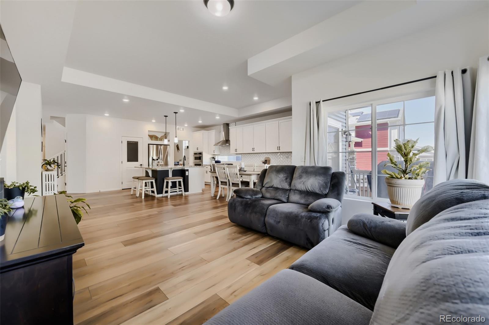 MLS Image #5 for 10928  memphis court,commerce city, Colorado