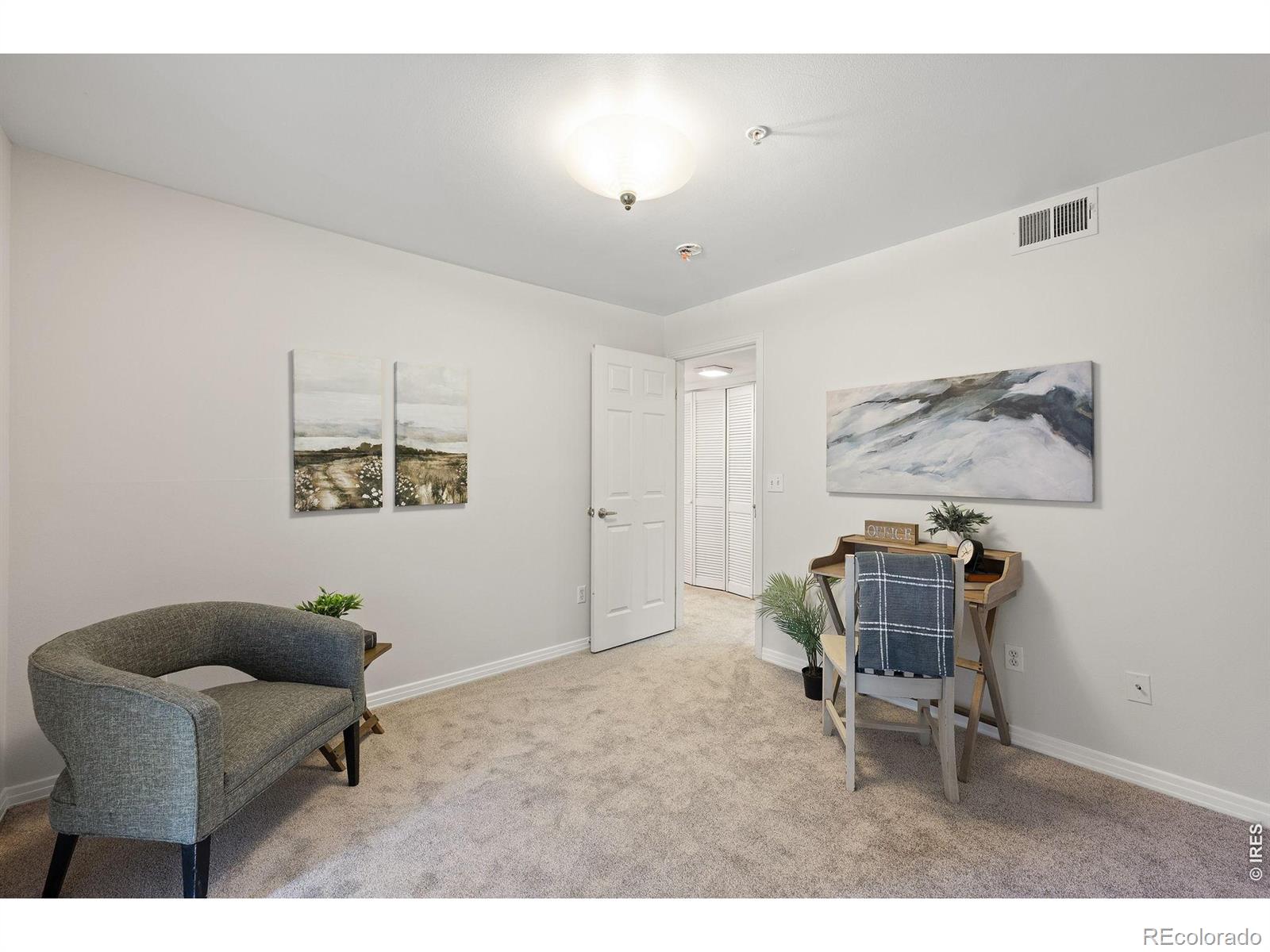 MLS Image #14 for 1641 n washington street a,denver, Colorado
